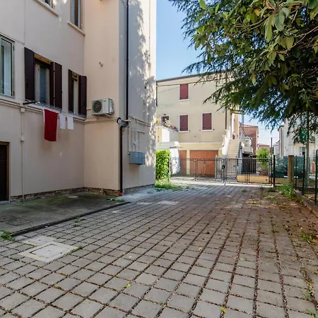 Guesthost - Casa Barbara A 15 Min Da Venezia Con Parcheggio *