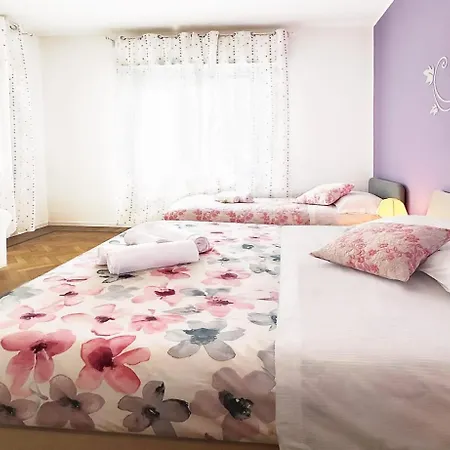 Guesthost - Casa Barbara A 15 Min Da Venezia Con Parcheggio Lägenhet *